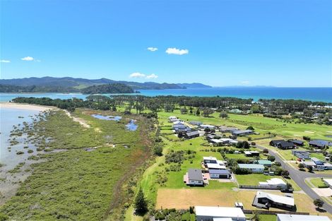 Photo of property in 137 Kelly Jade Avenue, Matarangi, Whitianga, 3592