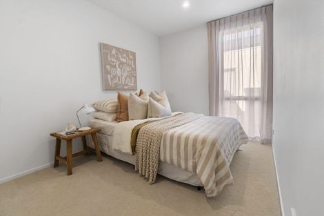 Photo of property in 37 Corunna Road, Milford, Auckland, 0620