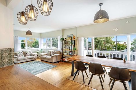 Photo of property in 81 Purnell Street, College Estate, Whanganui, 4500