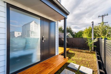 Photo of property in 16 Woodford Avenue, Brookfield, Tauranga, 3110