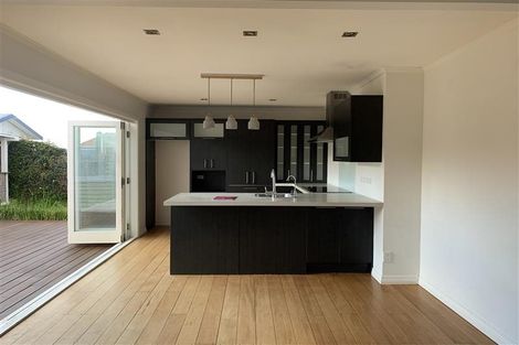 Photo of property in 41 Aliford Avenue, One Tree Hill, Auckland, 1061