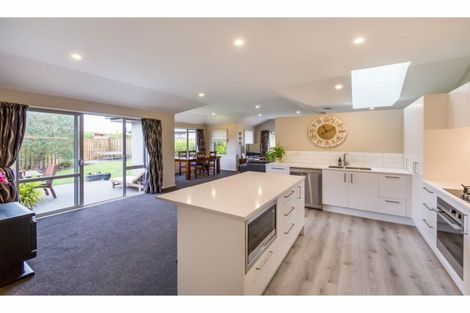 Photo of property in 37 Beechwood Drive, Northwood, Christchurch, 8051