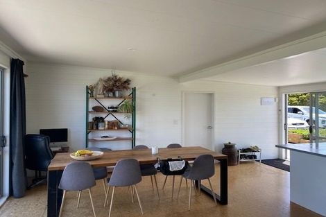 Photo of property in 22 Lakelands Road, Parua Bay, Onerahi, 0192