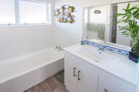 Photo of property in 19 Manchester Street, Solway, Masterton, 5810