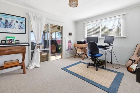 Photo of property in 21 Whenuariri Place, Maketu, Te Puke, 3189