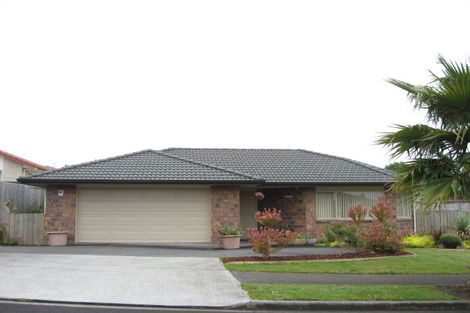Photo of property in 15 Parkhaven Drive, Rosehill, Papakura, 2113