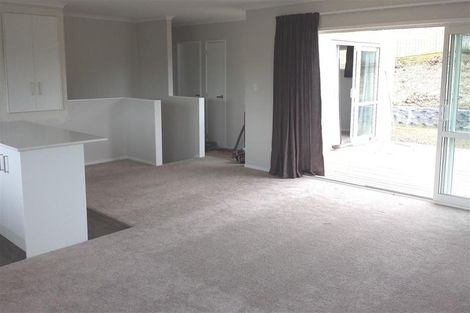 Photo of property in 28 Te Kauri Place, Helensville, 0800