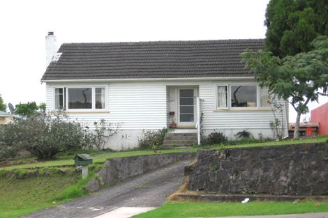 Photo of property in 17 Glendale Road, Glen Eden, Auckland, 0602