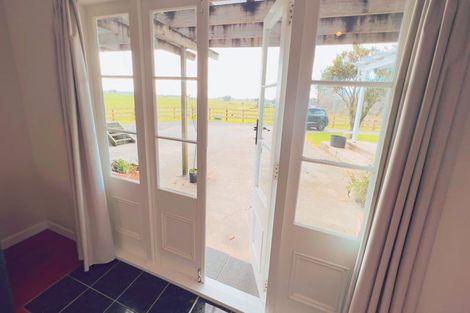 Photo of property in 274 Clevedon Kawakawa Road, Clevedon, Papakura, 2585