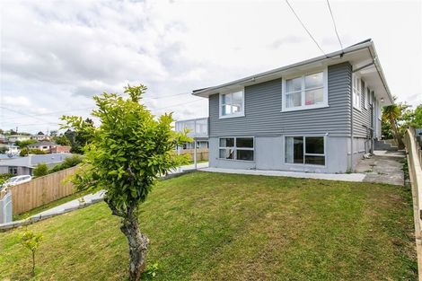 Photo of property in 6 Condliffe Place, New Windsor, Auckland, 0600