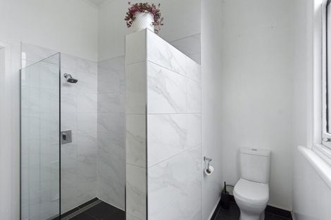 Photo of property in 422 Highgate, Roslyn, Dunedin, 9010