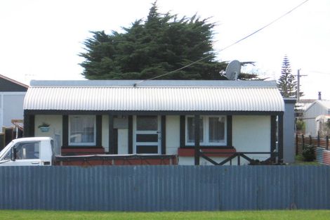 Photo of property in 123 Seabury Avenue, Foxton Beach, Foxton, 4815
