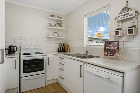 Photo of property in 27b Garland Drive, St Andrews, Hamilton, 3200