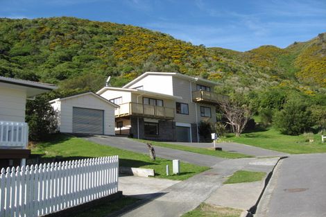 Photo of property in 59 Castlerea Street, Wainuiomata, Lower Hutt, 5014