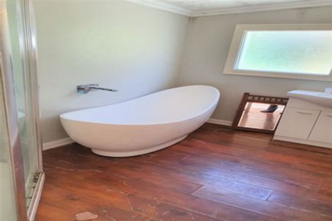 Photo of property in 2076 Rings Road, Coromandel, 3506