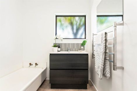 Photo of property in 4b Ngarimu Place, Mount Maunganui, 3116