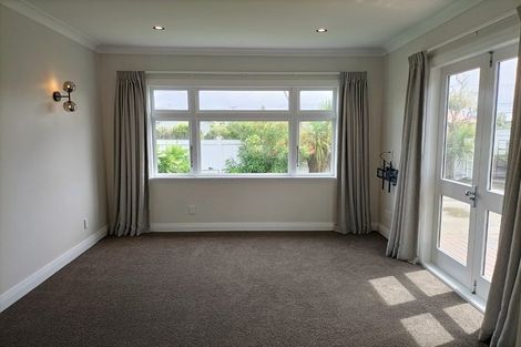 Photo of property in 40 Torridon Road, Miramar, Wellington, 6022