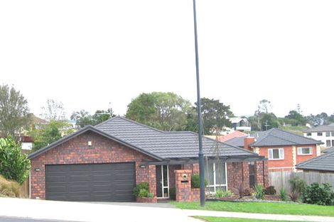 Photo of property in 4 Lake Panorama Drive, Henderson, Auckland, 0612