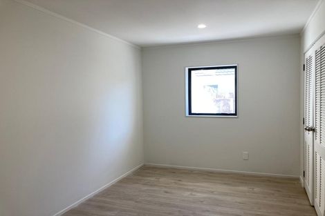 Photo of property in 10 Gulliver Place, Conifer Grove, Takanini, 2112