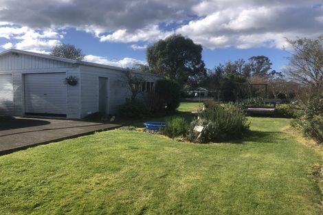 Photo of property in 9 Douglas Road, Waipukurau, 4200