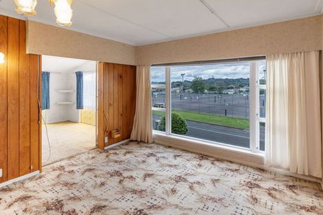 Photo of property in 105 Peat Street, Whanganui, 4500