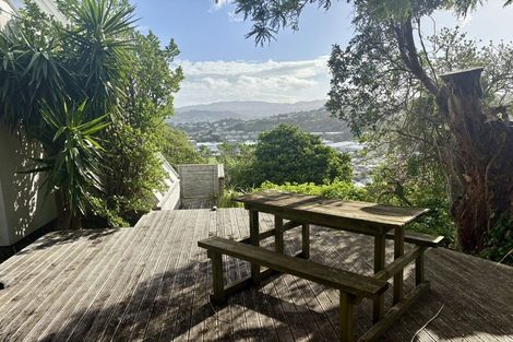 Photo of property in 2/73a Nevay Road, Miramar, Wellington, 6022