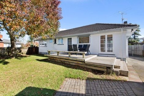 Photo of property in 26 Sutton Crescent, Papakura, 2110