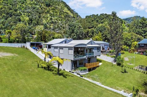 Photo of property in 8336 State Highway 35, Whanarua Bay, Opotiki, 3199