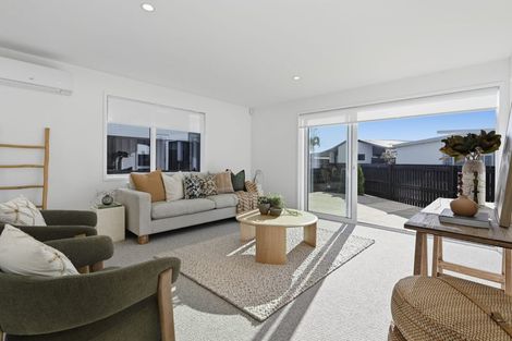 Photo of property in 15 Rehua Way, Papamoa, 3118
