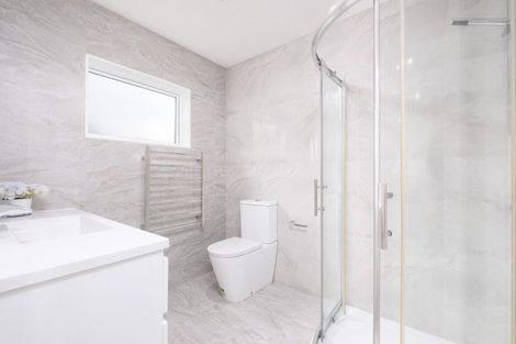 Photo of property in 108 Keri Vista Rise, Papakura, 2110