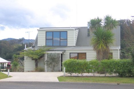 Photo of property in 123 Chevron Crescent, Whangamata, 3620