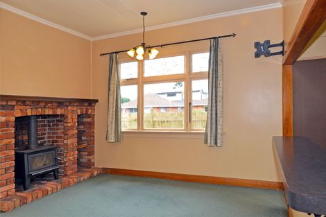 Photo of property in 17 West Avenue, Saint Clair, Dunedin, 9012