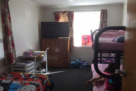 Photo of property in 31a Hinerau Street, Henderson, Auckland, 0612