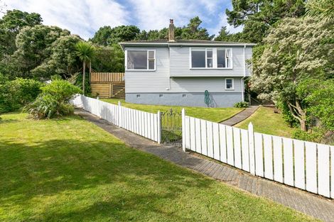 Photo of property in 22 Tannadyce Street, Strathmore Park, Wellington, 6022