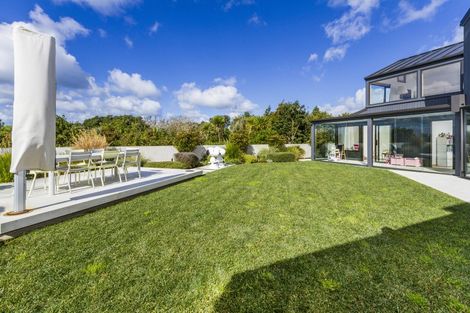Photo of property in 19 Brighton Terrace, Mairangi Bay, Auckland, 0630