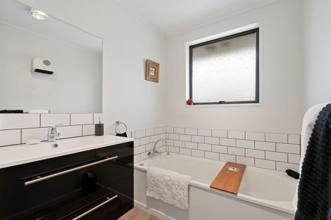 Photo of property in 31b New Brighton Road, Shirley, Christchurch, 8061