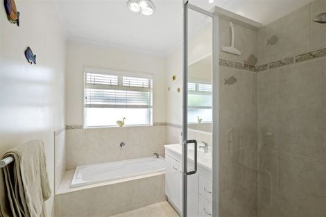 Photo of property in 9 Tuihana Drive, Papamoa Beach, Papamoa, 3118
