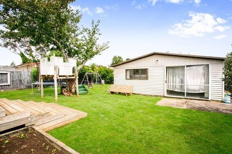 Photo of property in 12 Tamariki Avenue, Kelston, Auckland, 0602