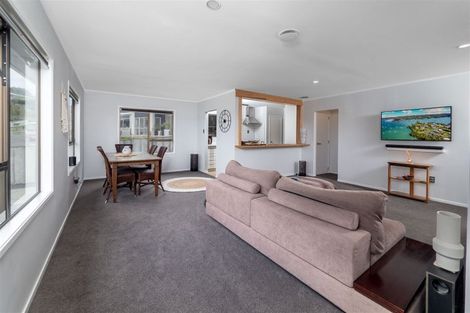 Photo of property in 5 Kakapu Road, Okiato, Russell, 0272