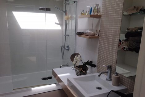 Photo of property in 3 Tiketike Way, Brooklyn, Wellington, 6021