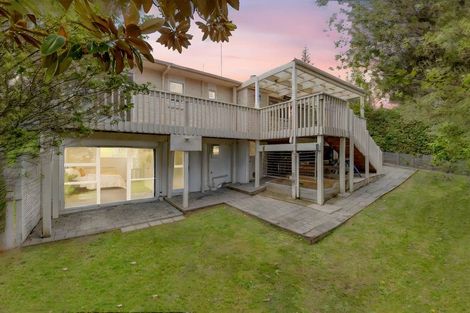 Photo of property in 5 William Souter Street, Forrest Hill, Auckland, 0620