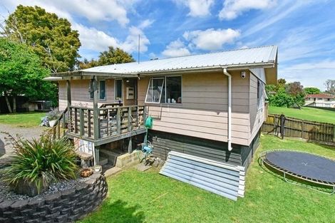 Photo of property in 4 Dulcie Place, Red Hill, Papakura, 2110