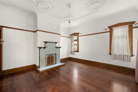 Photo of property in 42 Karepa Street, Brooklyn, Wellington, 6021