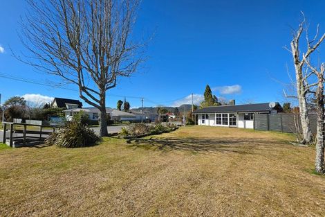 Photo of property in 20 Willow Avenue, Hannahs Bay, Rotorua, 3010