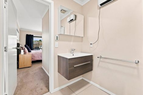 Photo of property in 1a Glendermid Close, Sawyers Bay, Port Chalmers, 9023