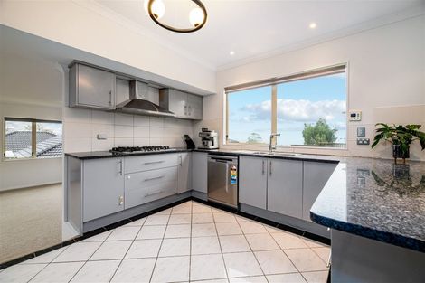 Photo of property in 23 Virginia Street, Henderson, Auckland, 0612