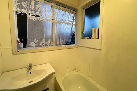 Photo of property in 21 Hamilton Drive, Waiuku, 2123