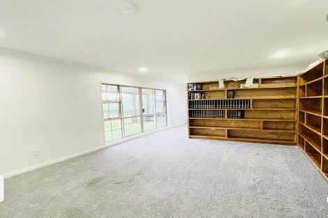 Photo of property in 11 Bream Revel Way, Karaka, Papakura, 2580