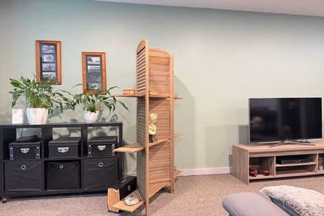 Photo of property in Gerondis Bldg Apartments, 102/60 Willis Street, Wellington Central, Wellington, 6011