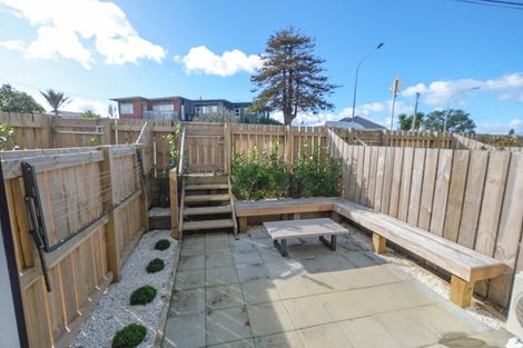 Photo of property in 4/2 Waipa Street, Birkenhead, Auckland, 0626